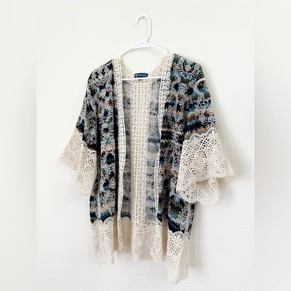 Democracy Boho Embroidered Crochet Lace Open Cardigan Poncho Women’s Size Small